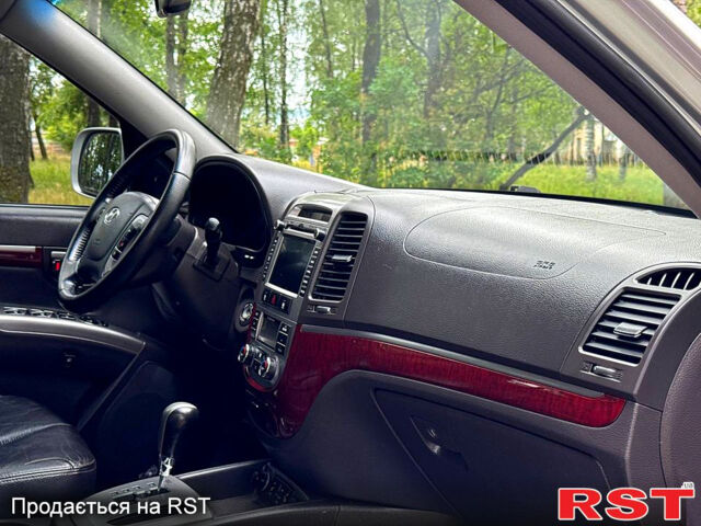 Серый Хендай Санта Фе, объемом двигателя 2.2 л и пробегом 156 тыс. км за 11250 $, фото 8 на Automoto.ua