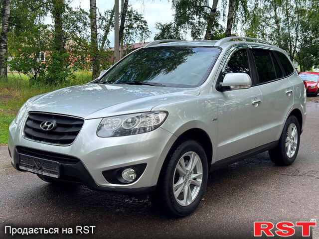 Серый Хендай Санта Фе, объемом двигателя 2.2 л и пробегом 156 тыс. км за 11250 $, фото 1 на Automoto.ua