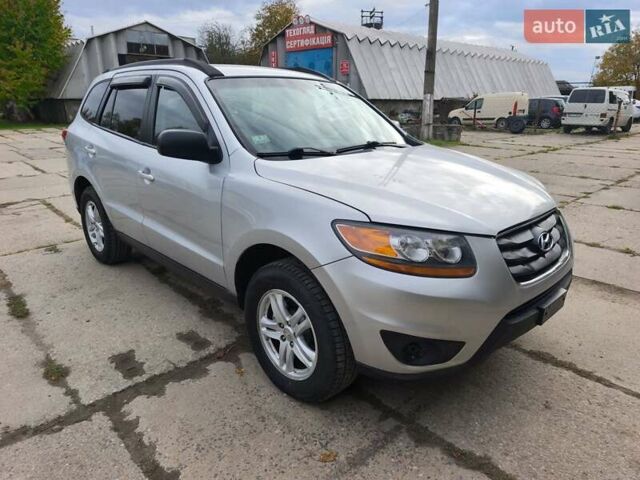 Серый Хендай Санта Фе, объемом двигателя 2.4 л и пробегом 160 тыс. км за 7700 $, фото 6 на Automoto.ua