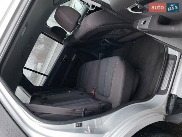 Серый Хендай Санта Фе, объемом двигателя 2.2 л и пробегом 258 тыс. км за 10950 $, фото 23 на Automoto.ua