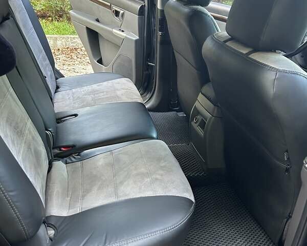 Серый Хендай Санта Фе, объемом двигателя 2.2 л и пробегом 227 тыс. км за 13600 $, фото 16 на Automoto.ua