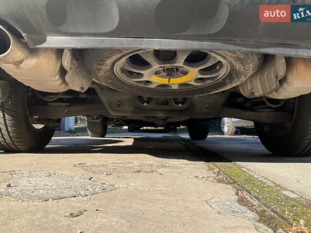 Сірий Хендай Санта Фе, об'ємом двигуна 2.2 л та пробігом 269 тис. км за 9990 $, фото 78 на Automoto.ua