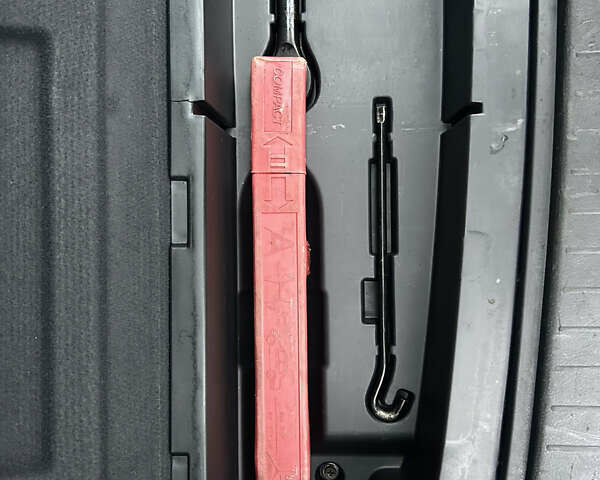 Сірий Хендай Санта Фе, об'ємом двигуна 2.2 л та пробігом 269 тис. км за 9990 $, фото 68 на Automoto.ua