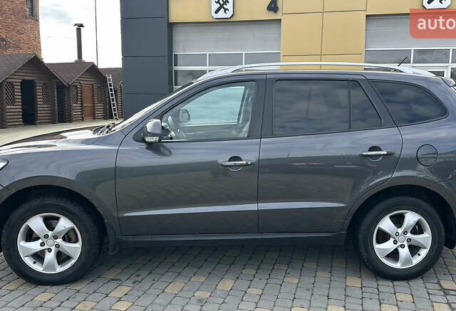 Сірий Хендай Санта Фе, об'ємом двигуна 2.2 л та пробігом 296 тис. км за 10800 $, фото 10 на Automoto.ua