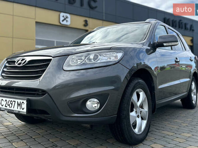 Сірий Хендай Санта Фе, об'ємом двигуна 2.2 л та пробігом 296 тис. км за 10800 $, фото 12 на Automoto.ua