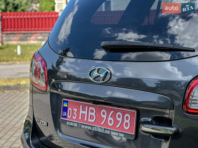 Серый Хендай Санта Фе, объемом двигателя 2.2 л и пробегом 229 тыс. км за 11900 $, фото 44 на Automoto.ua