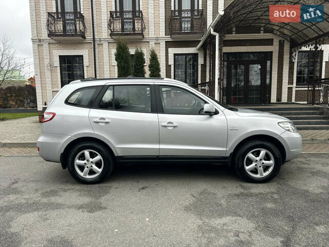 Сірий Хендай Санта Фе, об'ємом двигуна 2.2 л та пробігом 269 тис. км за 9990 $, фото 25 на Automoto.ua