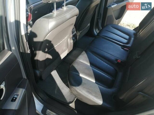 Серый Хендай Санта Фе, объемом двигателя 2 л и пробегом 370 тыс. км за 12200 $, фото 19 на Automoto.ua