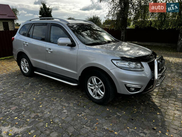 Серый Хендай Санта Фе, объемом двигателя 2.2 л и пробегом 235 тыс. км за 12900 $, фото 4 на Automoto.ua