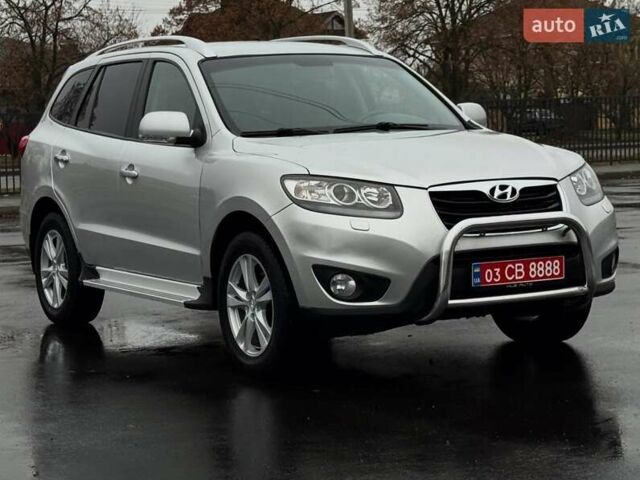 Серый Хендай Санта Фе, объемом двигателя 2.2 л и пробегом 260 тыс. км за 11800 $, фото 4 на Automoto.ua