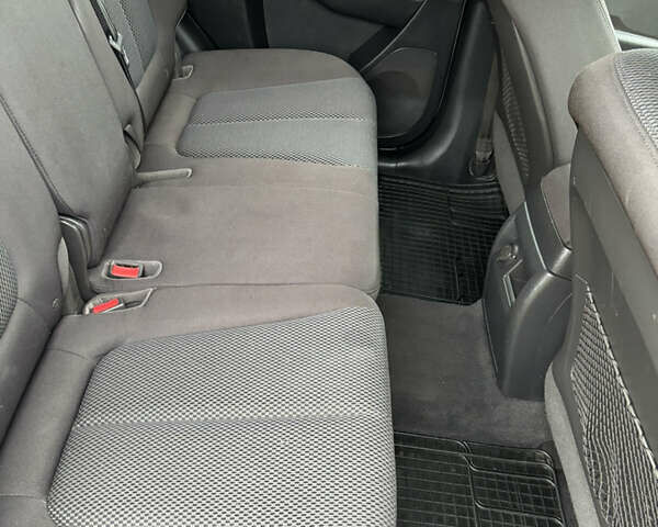 Серый Хендай Санта Фе, объемом двигателя 2.2 л и пробегом 262 тыс. км за 12500 $, фото 20 на Automoto.ua