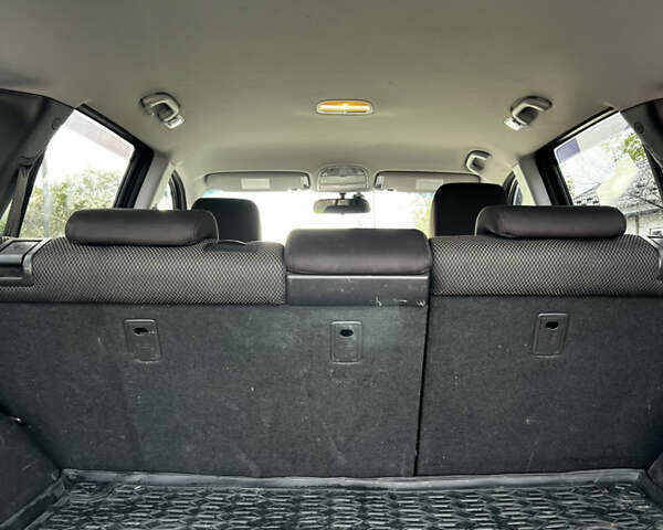 Серый Хендай Санта Фе, объемом двигателя 2.2 л и пробегом 235 тыс. км за 12900 $, фото 14 на Automoto.ua