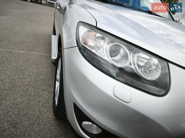 Серый Хендай Санта Фе, объемом двигателя 2.2 л и пробегом 258 тыс. км за 11450 $, фото 29 на Automoto.ua