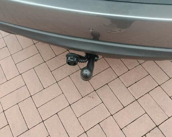 Серый Хендай Санта Фе, объемом двигателя 2.36 л и пробегом 140 тыс. км за 9900 $, фото 4 на Automoto.ua