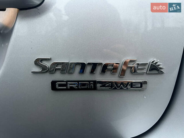 Сірий Хендай Санта Фе, об'ємом двигуна 2.2 л та пробігом 269 тис. км за 9990 $, фото 79 на Automoto.ua
