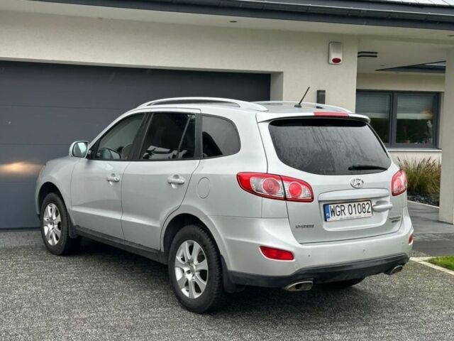 Серый Хендай Санта Фе, объемом двигателя 2.2 л и пробегом 219 тыс. км за 4300 $, фото 5 на Automoto.ua