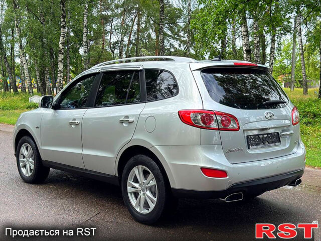 Серый Хендай Санта Фе, объемом двигателя 2.2 л и пробегом 156 тыс. км за 11250 $, фото 4 на Automoto.ua