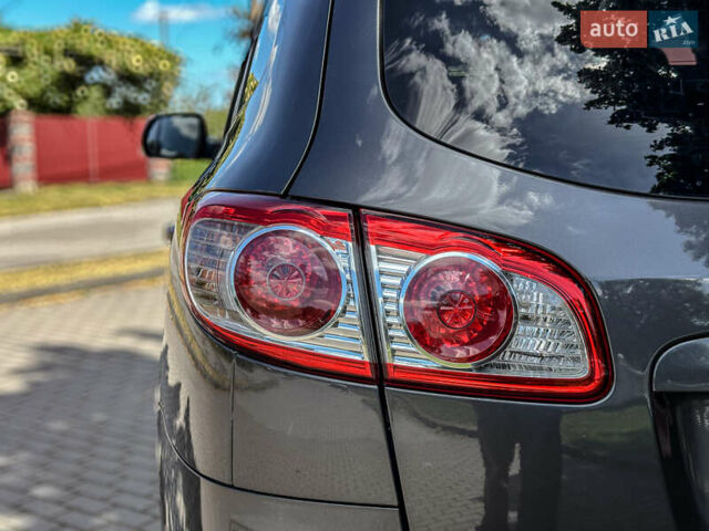 Серый Хендай Санта Фе, объемом двигателя 2.2 л и пробегом 229 тыс. км за 11900 $, фото 42 на Automoto.ua