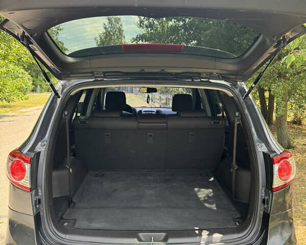 Серый Хендай Санта Фе, объемом двигателя 2.4 л и пробегом 226 тыс. км за 11700 $, фото 11 на Automoto.ua