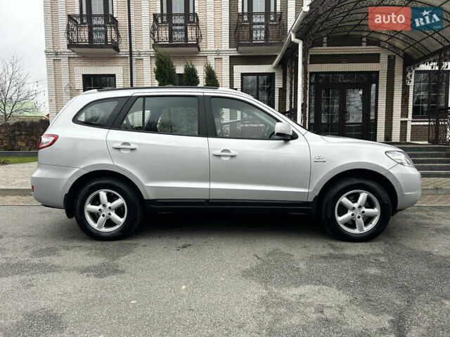 Сірий Хендай Санта Фе, об'ємом двигуна 2.2 л та пробігом 269 тис. км за 9990 $, фото 27 на Automoto.ua
