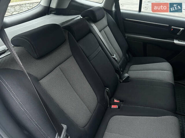 Сірий Хендай Санта Фе, об'ємом двигуна 2.2 л та пробігом 269 тис. км за 9990 $, фото 73 на Automoto.ua