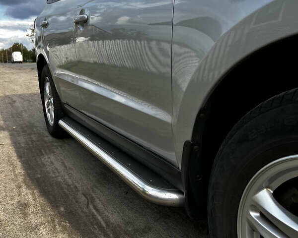 Серый Хендай Санта Фе, объемом двигателя 2.2 л и пробегом 235 тыс. км за 12900 $, фото 36 на Automoto.ua