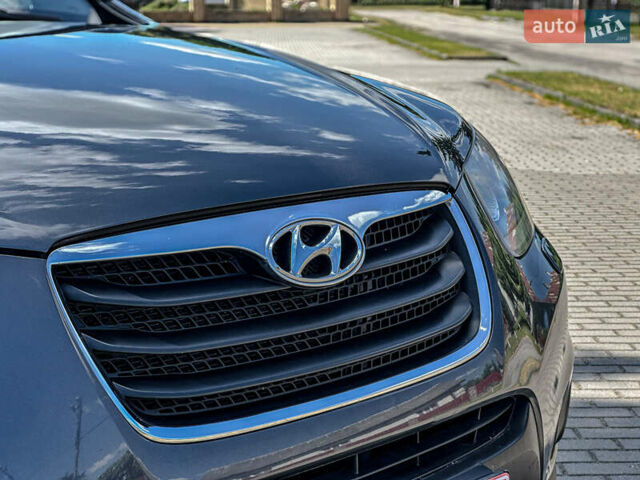 Серый Хендай Санта Фе, объемом двигателя 2.2 л и пробегом 229 тыс. км за 11900 $, фото 36 на Automoto.ua