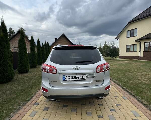 Хендай Санта Фе 2010 в Луцке на Automoto.ua Серый Хендай Санта Фе, объемом двигателя 2.2 л и пробегом 200 тыс. км за 12000 $, фото 3 на Automoto.ua