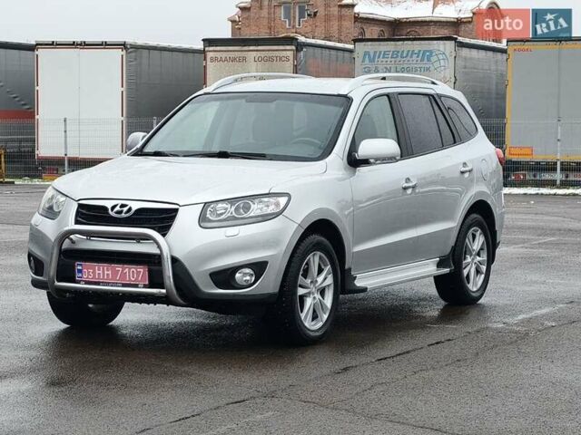 Серый Хендай Санта Фе, объемом двигателя 2.2 л и пробегом 258 тыс. км за 10950 $, фото 1 на Automoto.ua