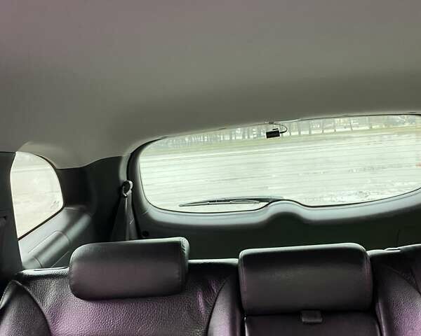 Серый Хендай Санта Фе, объемом двигателя 2 л и пробегом 92 тыс. км за 11900 $, фото 15 на Automoto.ua