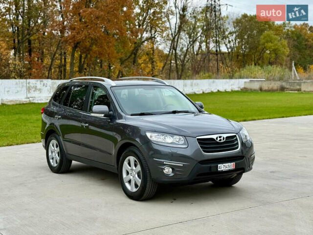 Серый Хендай Санта Фе, объемом двигателя 2.2 л и пробегом 193 тыс. км за 14900 $, фото 2 на Automoto.ua