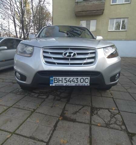 Серый Хендай Санта Фе, объемом двигателя 2 л и пробегом 250 тыс. км за 10800 $, фото 19 на Automoto.ua