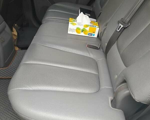 Сірий Хендай Санта Фе, об'ємом двигуна 2.2 л та пробігом 278 тис. км за 12500 $, фото 13 на Automoto.ua