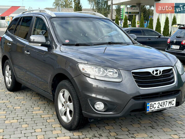 Сірий Хендай Санта Фе, об'ємом двигуна 2.2 л та пробігом 296 тис. км за 10800 $, фото 5 на Automoto.ua