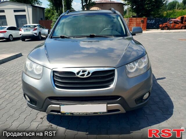 Серый Хендай Санта Фе, объемом двигателя 2.2 л и пробегом 294 тыс. км за 11500 $, фото 2 на Automoto.ua