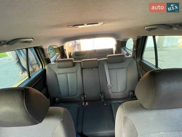 Серый Хендай Санта Фе, объемом двигателя 2.2 л и пробегом 223 тыс. км за 12800 $, фото 7 на Automoto.ua