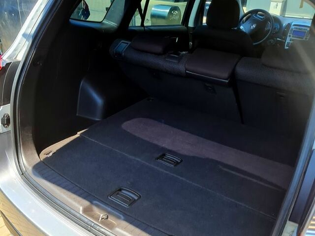 Серый Хендай Санта Фе, объемом двигателя 2.2 л и пробегом 114 тыс. км за 12100 $, фото 2 на Automoto.ua