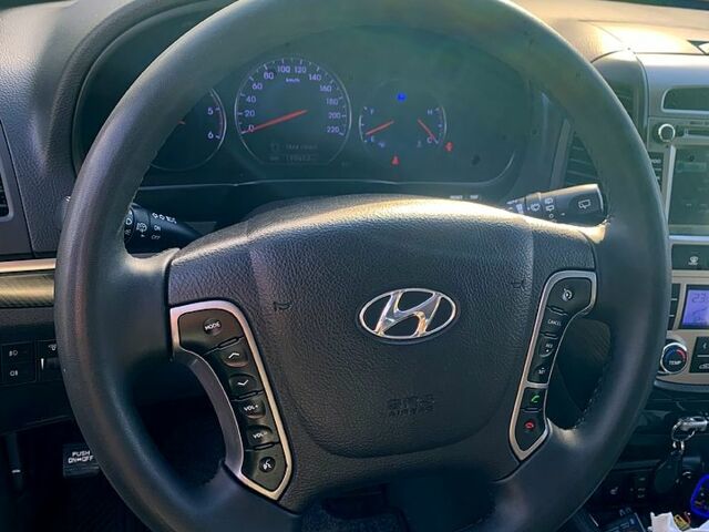 Серый Хендай Санта Фе, объемом двигателя 2.2 л и пробегом 189 тыс. км за 13500 $, фото 10 на Automoto.ua