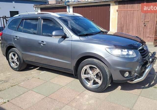 Хендай Санта Фе 2011 в Сумах на Automoto.ua Серый Хендай Санта Фе, объемом двигателя 2.2 л и пробегом 190 тыс. км за 12800 $, фото 7 на Automoto.ua