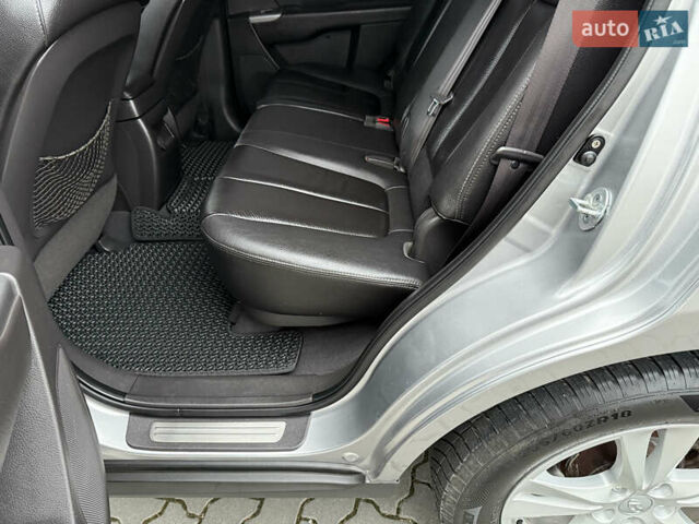 Серый Хендай Санта Фе, объемом двигателя 2 л и пробегом 236 тыс. км за 12600 $, фото 16 на Automoto.ua