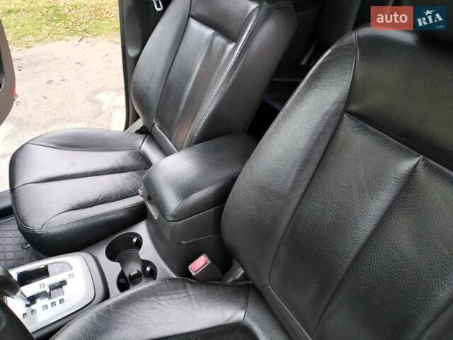 Сірий Хендай Санта Фе, об'ємом двигуна 2.2 л та пробігом 162 тис. км за 13500 $, фото 43 на Automoto.ua