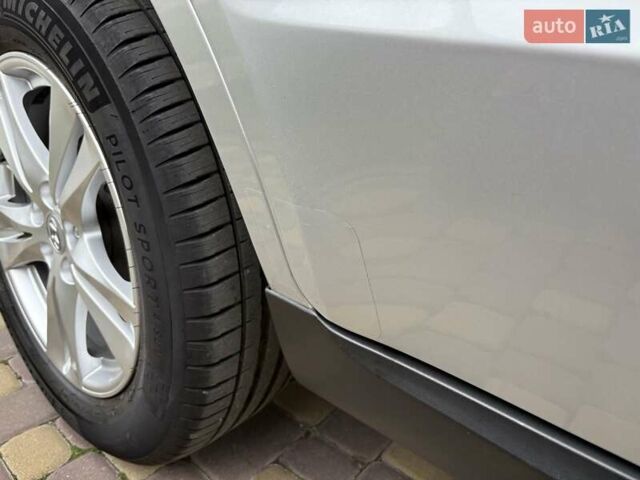 Серый Хендай Санта Фе, объемом двигателя 2.2 л и пробегом 200 тыс. км за 13200 $, фото 11 на Automoto.ua