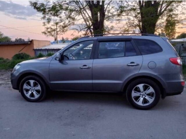 Сірий Хендай Санта Фе, об'ємом двигуна 2.2 л та пробігом 440 тис. км за 11000 $, фото 4 на Automoto.ua