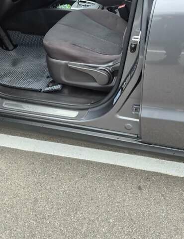 Серый Хендай Санта Фе, объемом двигателя 2.2 л и пробегом 308 тыс. км за 12200 $, фото 11 на Automoto.ua