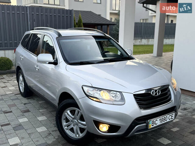 Серый Хендай Санта Фе, объемом двигателя 2.2 л и пробегом 191 тыс. км за 12900 $, фото 5 на Automoto.ua