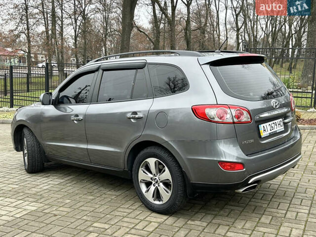 Серый Хендай Санта Фе, объемом двигателя 2.2 л и пробегом 197 тыс. км за 12900 $, фото 3 на Automoto.ua