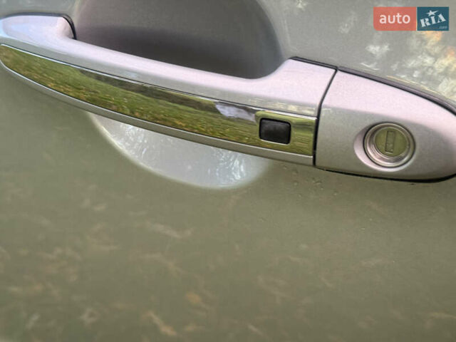 Серый Хендай Санта Фе, объемом двигателя 2.2 л и пробегом 226 тыс. км за 12999 $, фото 18 на Automoto.ua