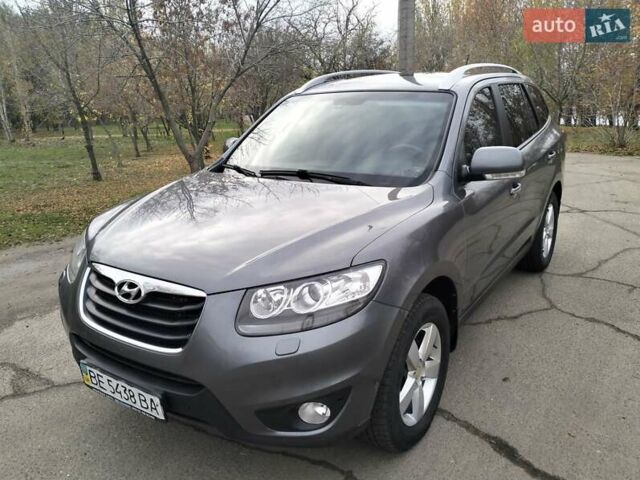 Сірий Хендай Санта Фе, об'ємом двигуна 2.2 л та пробігом 162 тис. км за 13500 $, фото 1 на Automoto.ua