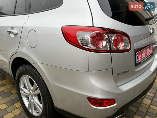 Серый Хендай Санта Фе, объемом двигателя 2.2 л и пробегом 148 тыс. км за 12950 $, фото 58 на Automoto.ua