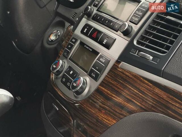 Сірий Хендай Санта Фе, об'ємом двигуна 2.2 л та пробігом 180 тис. км за 11200 $, фото 38 на Automoto.ua